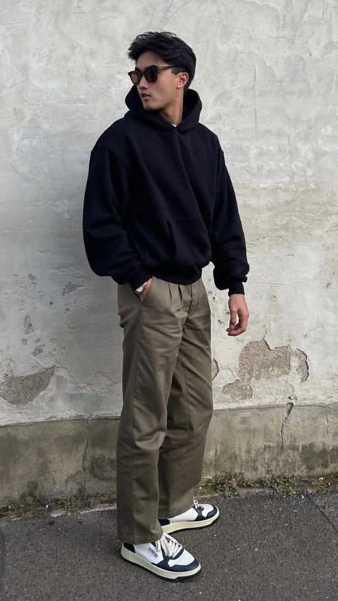 TT HOODIE - BLACK